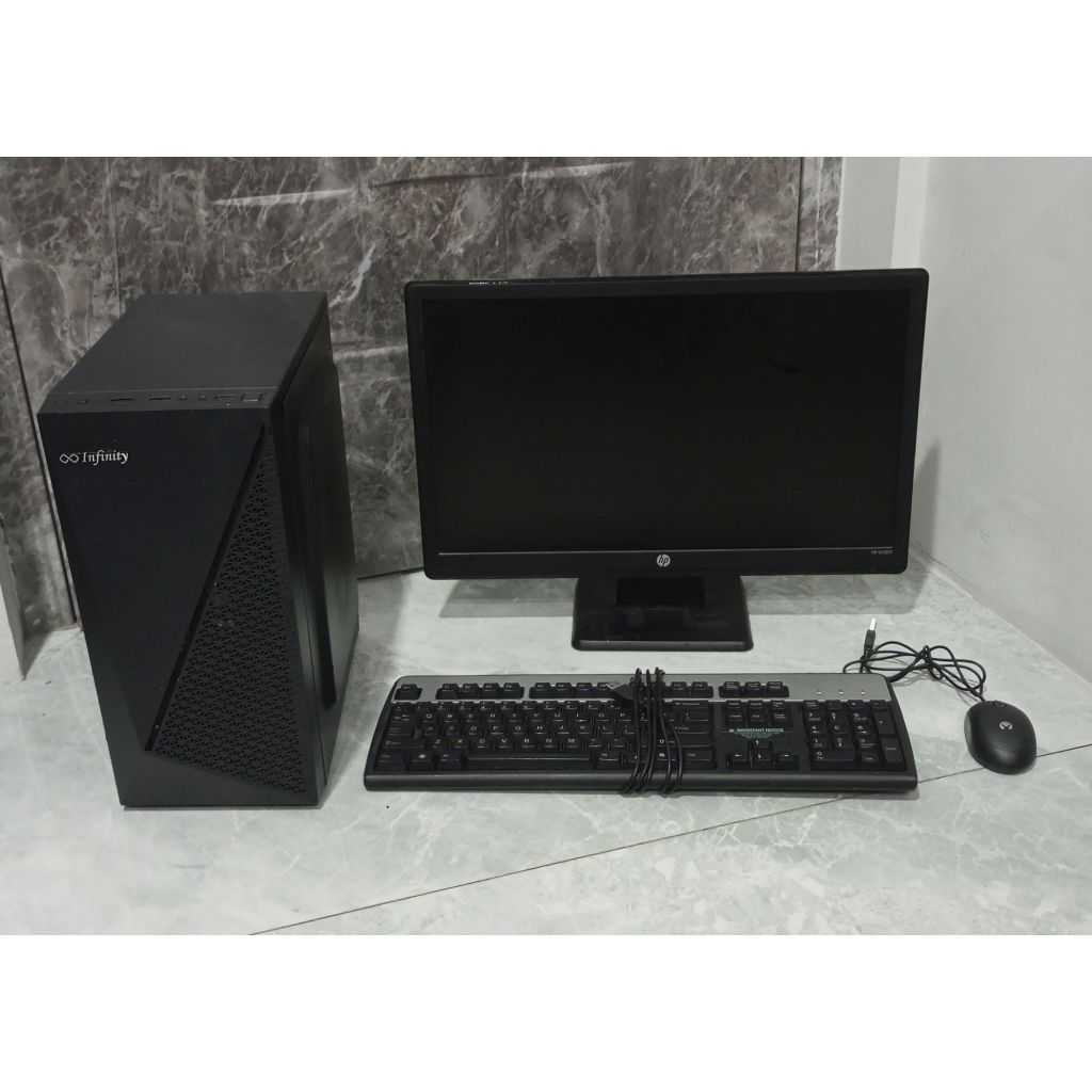 Komputer Desktop 1 Set Core i5 Ram 4 GB SSD 128 GB Monitor 16 Inch
