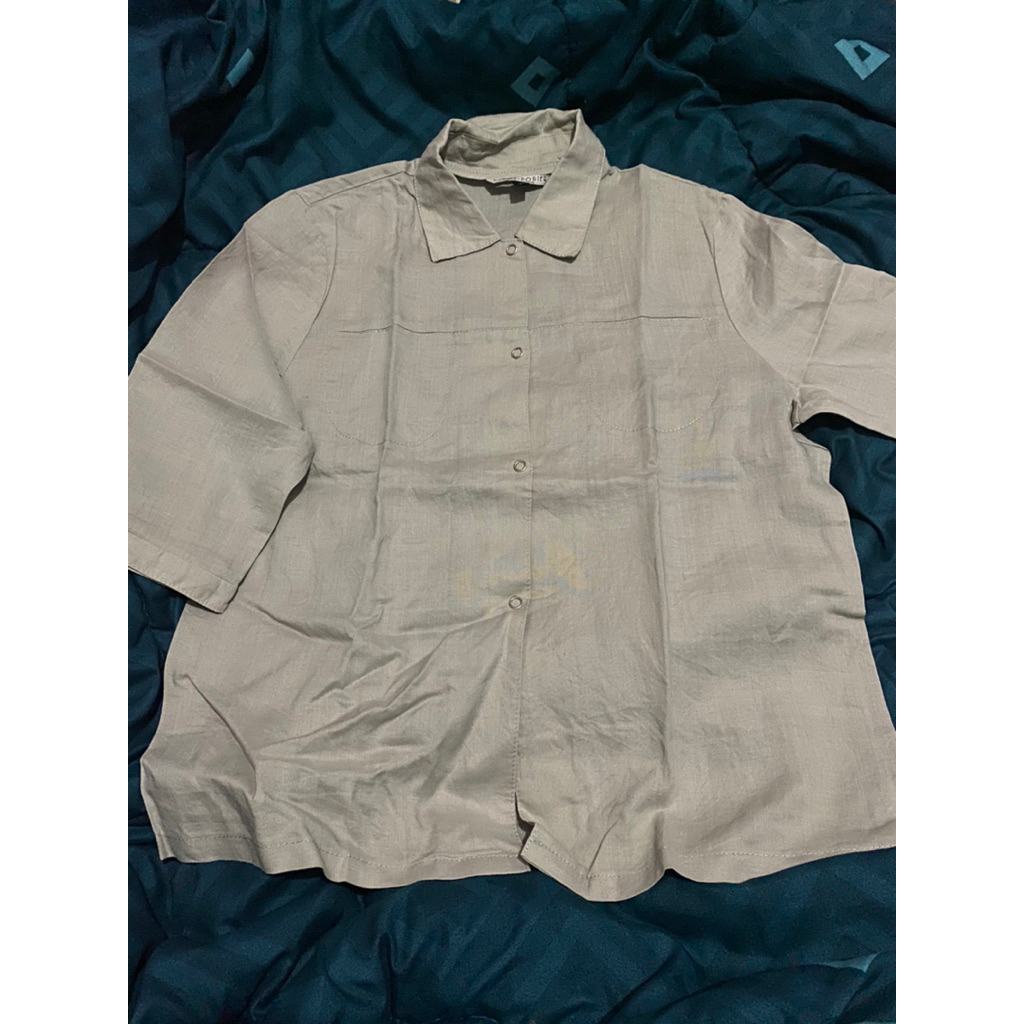 Kemeja Casual Abu Muda