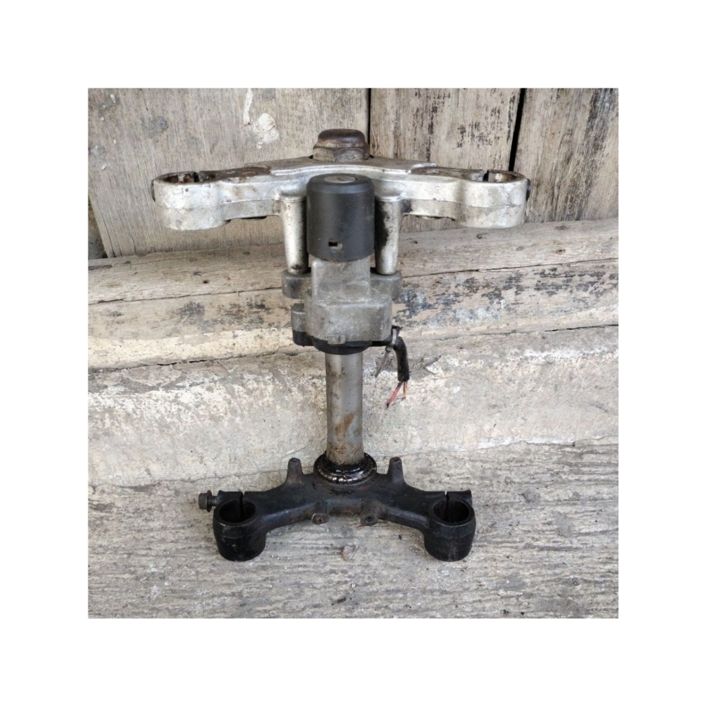 Set segitiga Suzuki satria Fu ORI copotan bekas