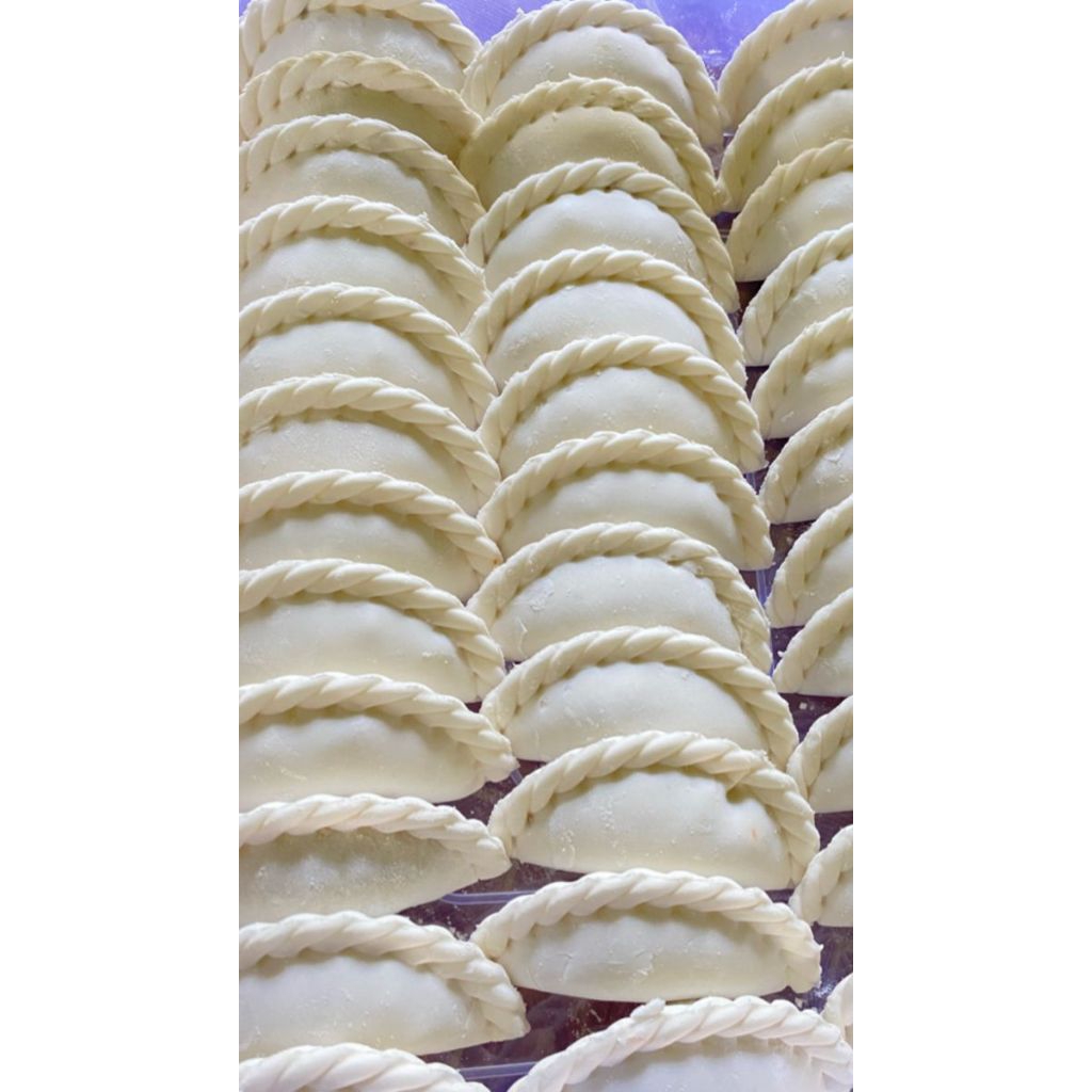 

CIRENG ISI AYAN SUWIR PEDAS , KEJU , KULIT PEDAS