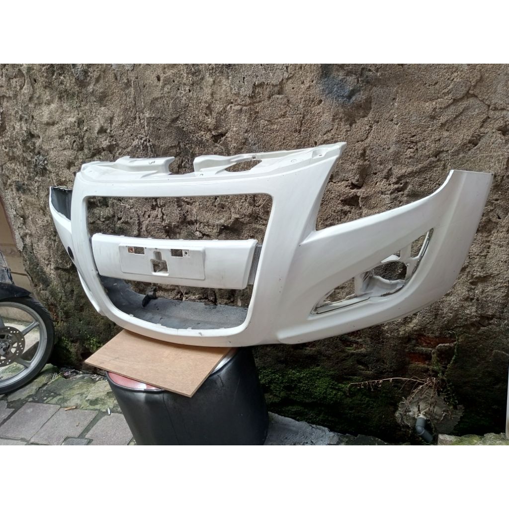 bumper depan Suzuki splash 2013