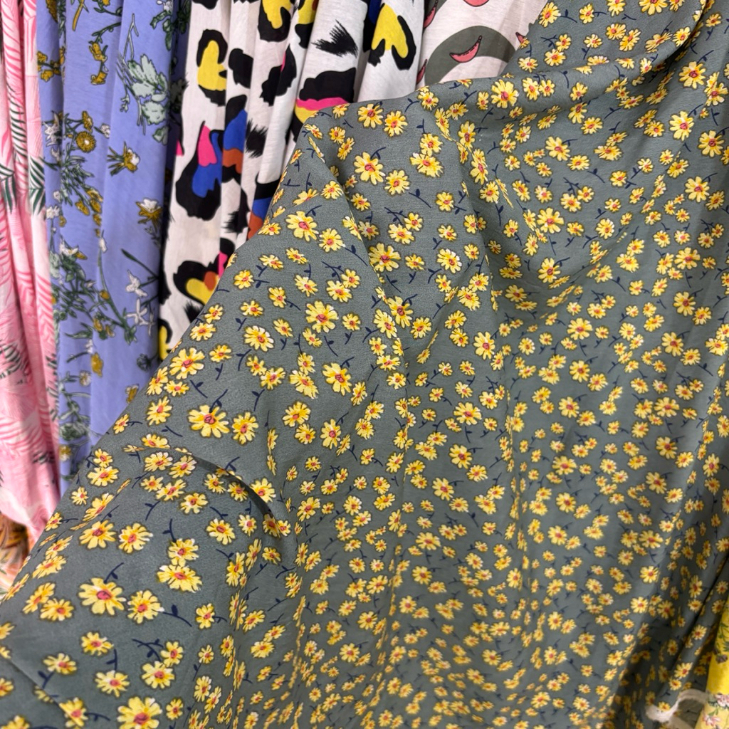 kain katun silky premium - kain silky motif bunga - kain bahan katun motif bunga  (LN) - kain silky 