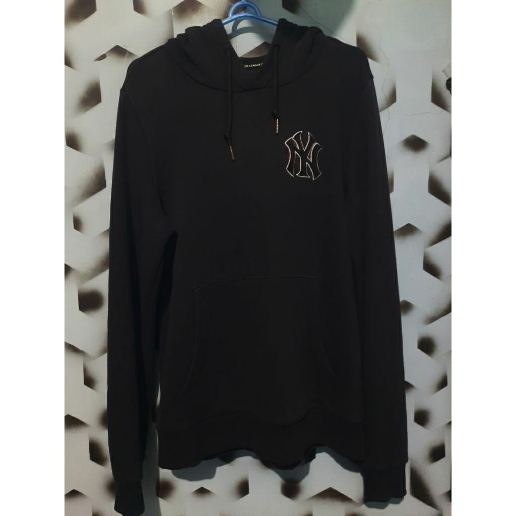 Hoodie MLB Yankees spellout Second / Preloved Hoodie MLB Yankees Spellout