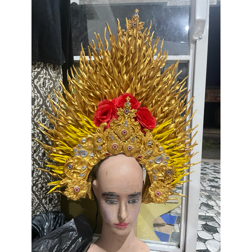 mahkota karnaval tema bali