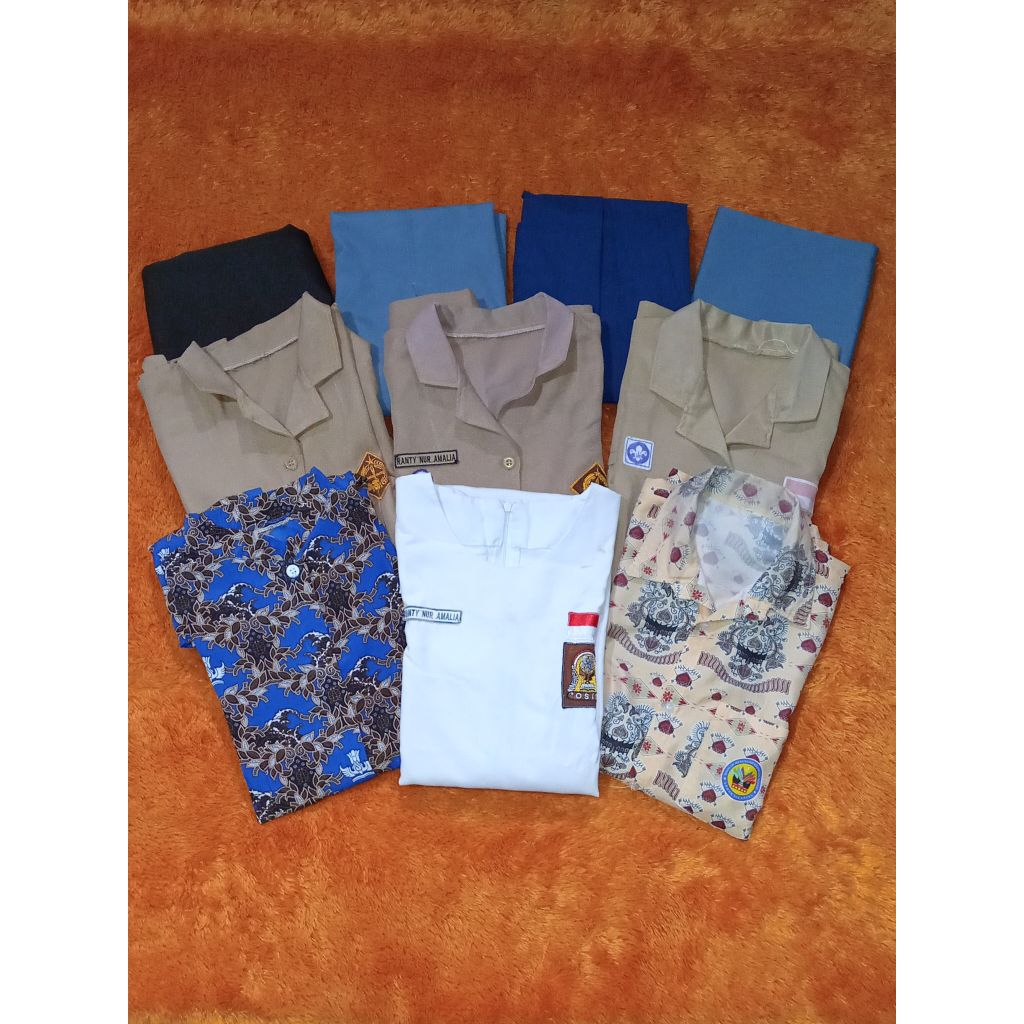 Preloved Seragam Sekolah SMP/SMA/SMK