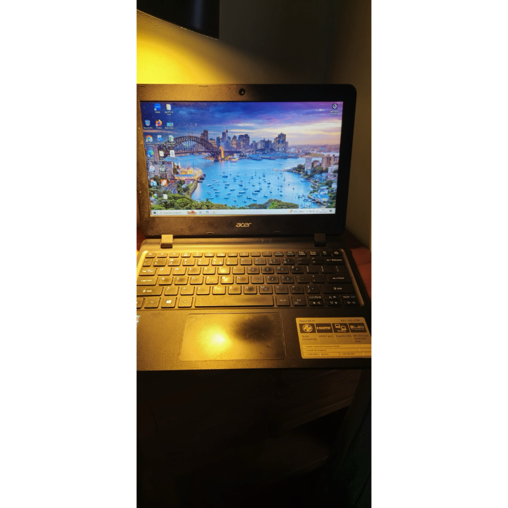 Acer Aspire ES11 ES1 - 132 - C75F