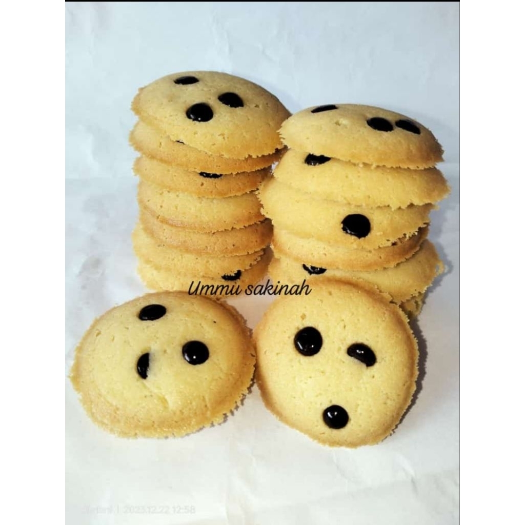 

Vanila Chocochips Cookies