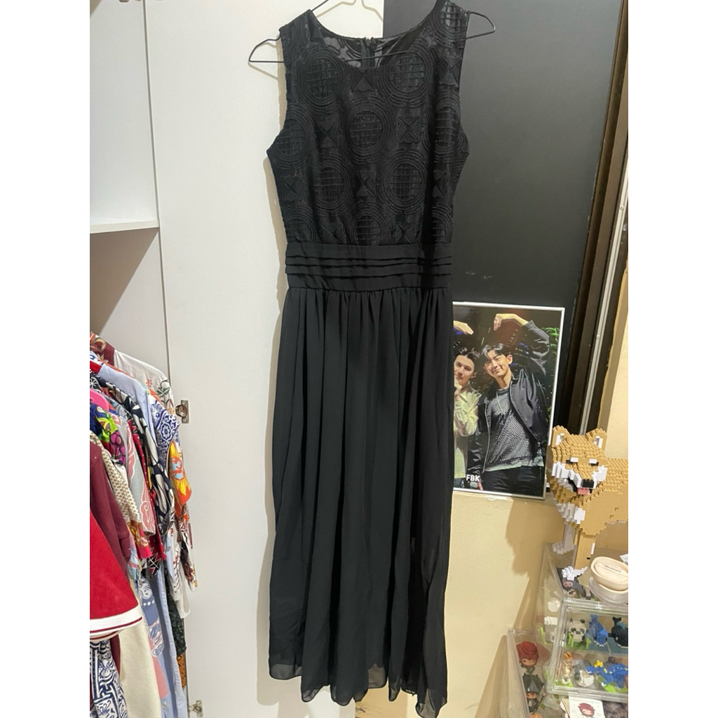 preloved dress pesta hitam