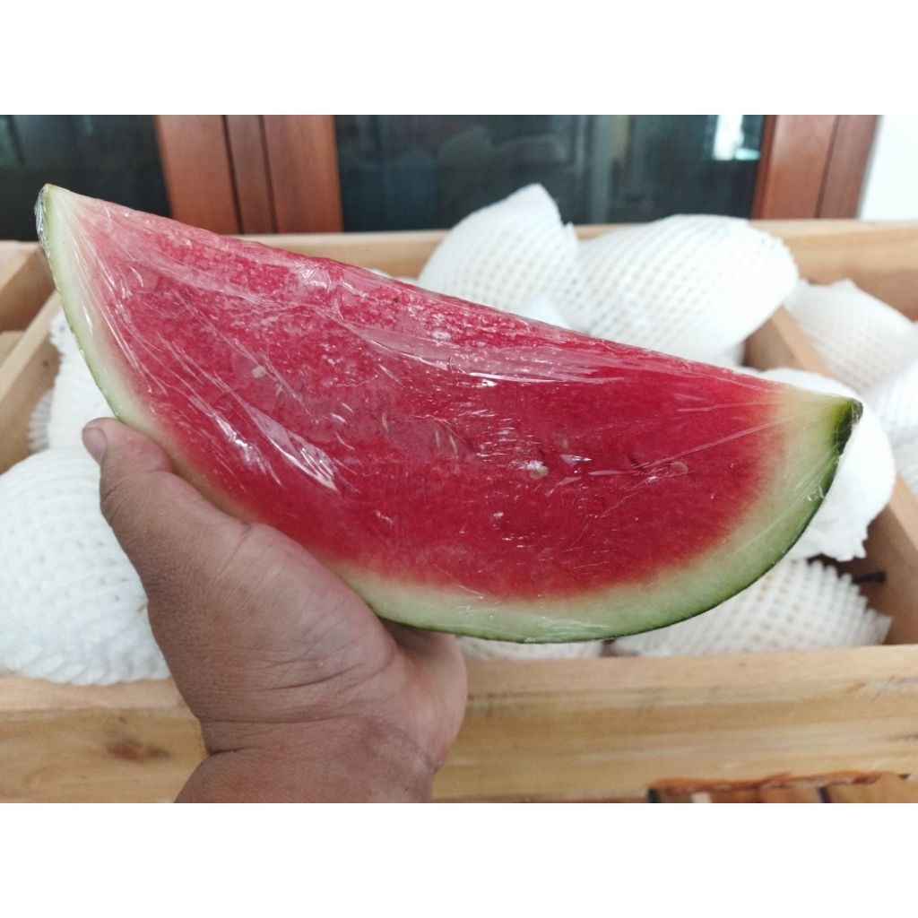 

semangka potong segar