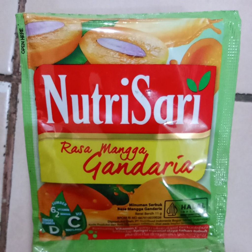 

NutriSari Rasa Mangga Gandaria Renteng Isi 10 Sachet 11gr