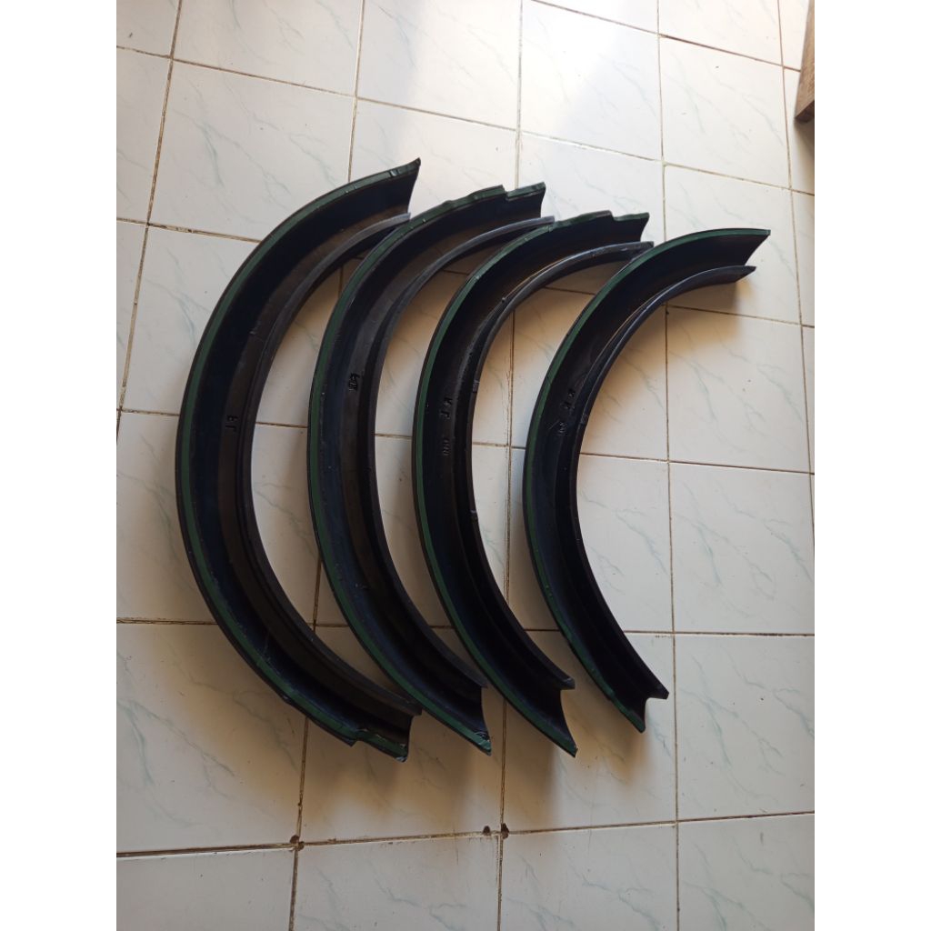 FENDER JIMNY / KATANA BAHAN KARET MODEL BULAT
