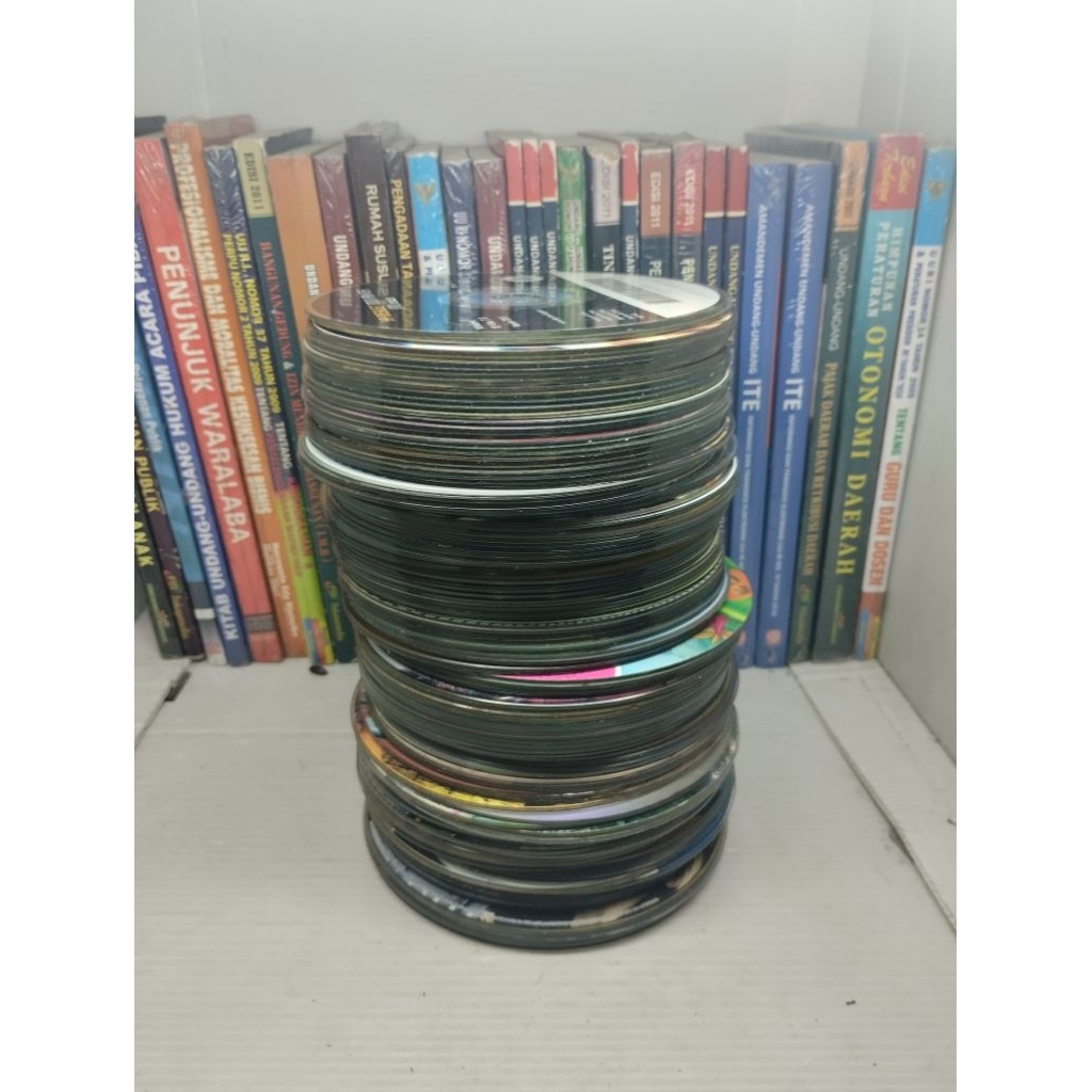 KEPINGAN CD VCD DVD RUSAK UNTUK HIASAN / PRAKARYA