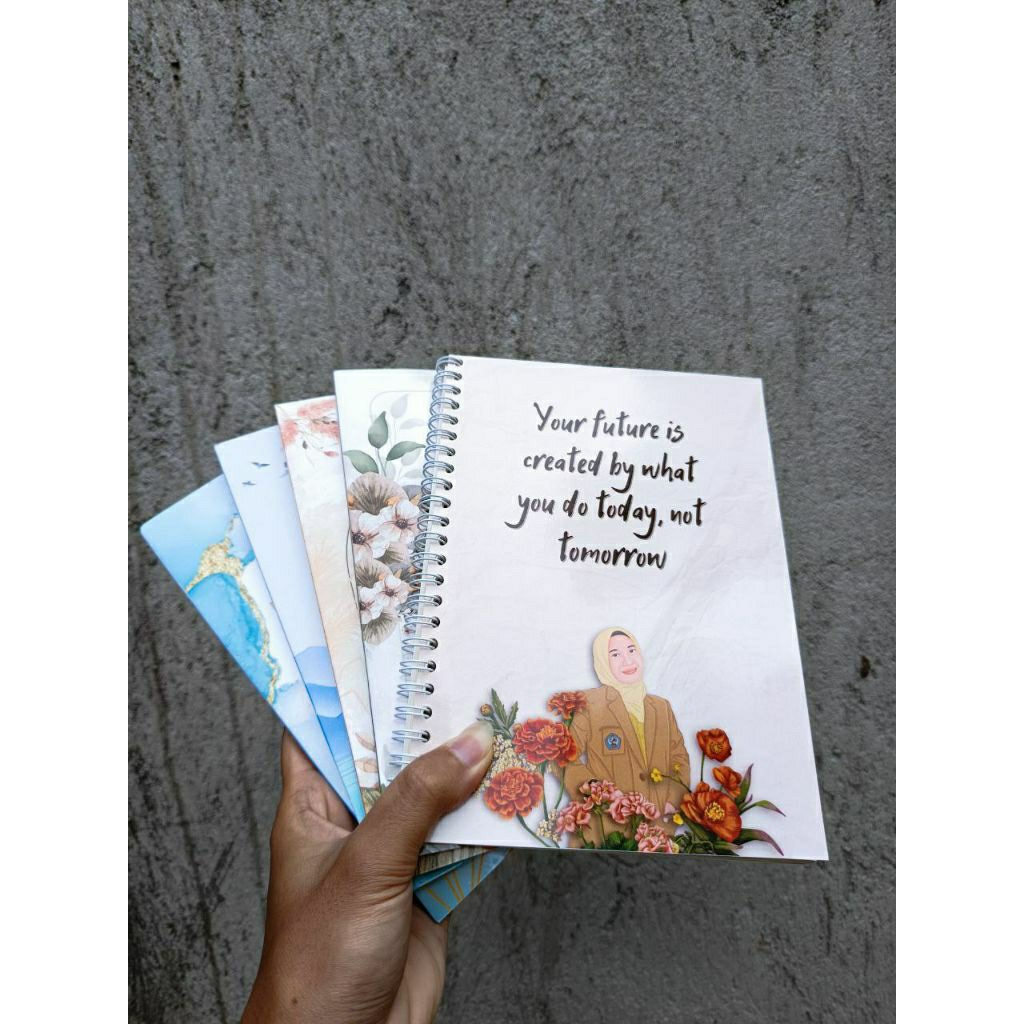 

Buku Custom Cover Unik Polos| Buku Menarik Polos|Buku Cantik Polos