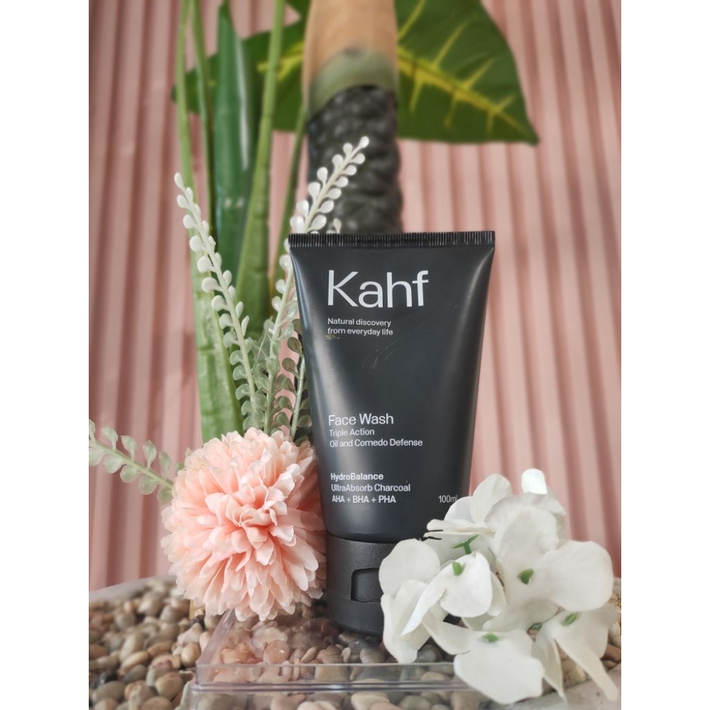 KAHF FACE WASH TRIPLE ACTION OIL AND KOMEDO DEFENCE 100 ML