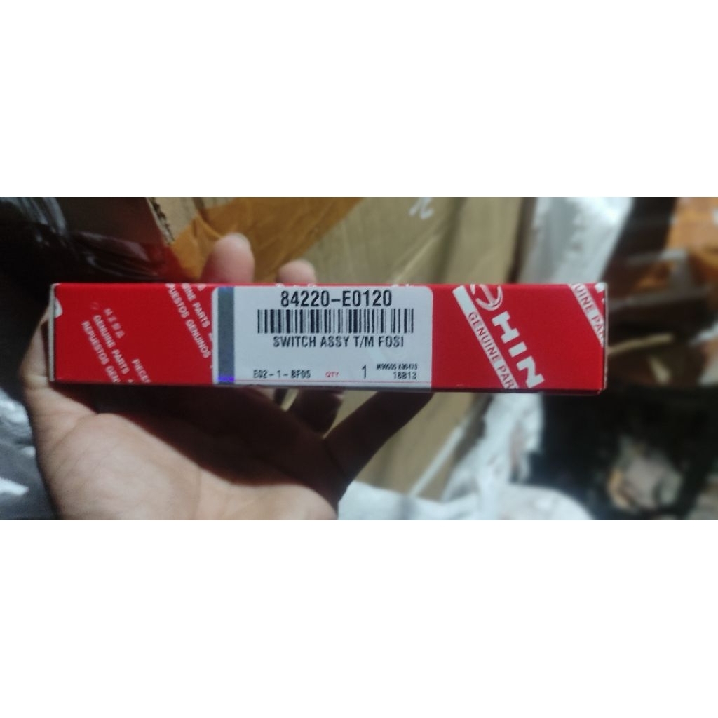 Switch TransmisiHino500