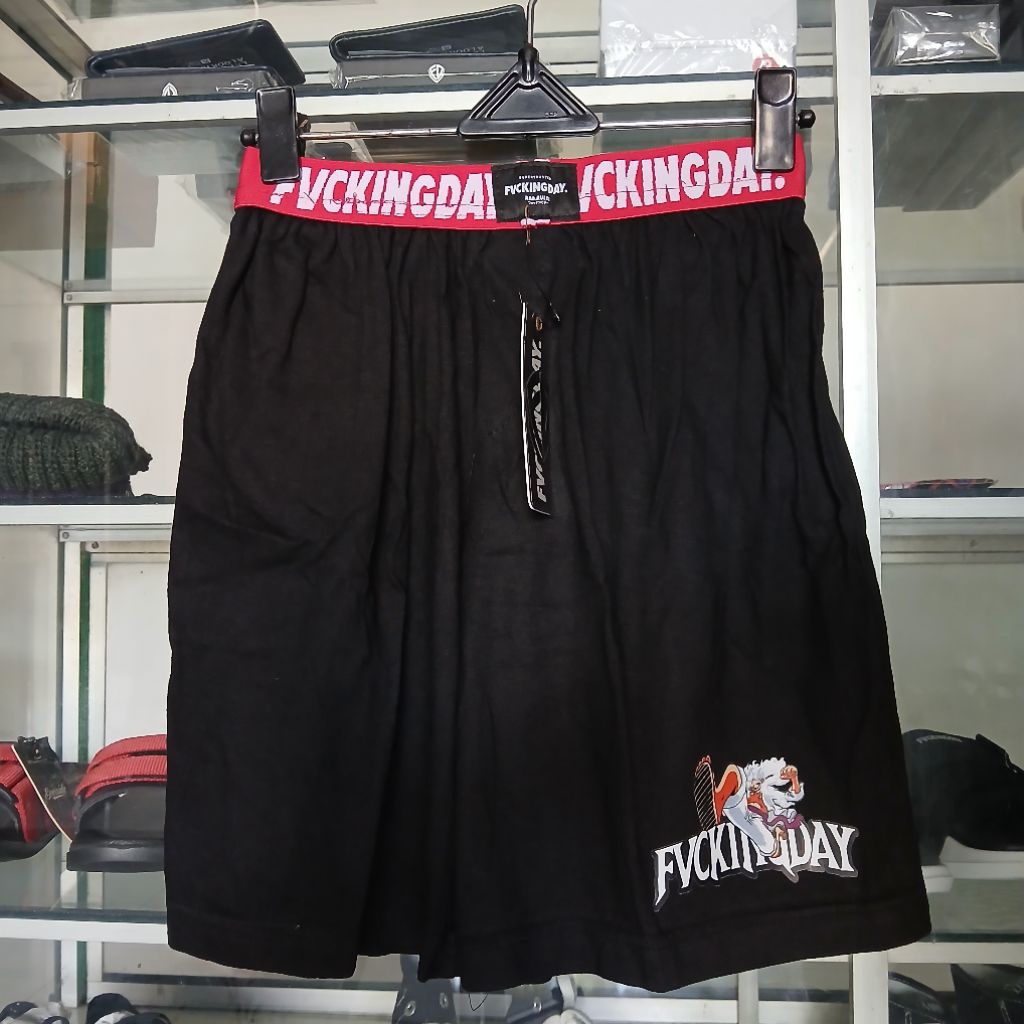 Fvckingday | Boxer Celana Pendek Kolor Hitam Nika Anime Series One Piece