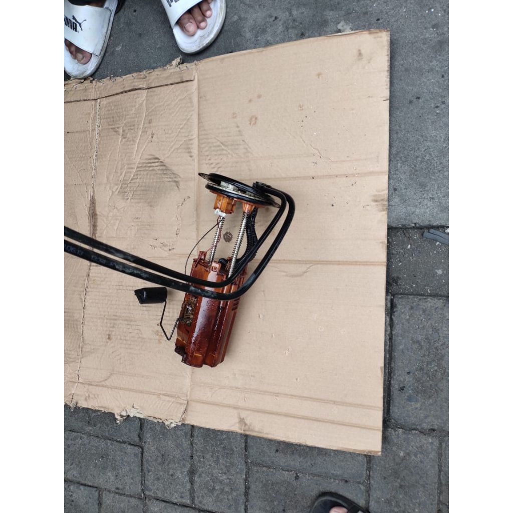 Fuel pump/pompa bensin komplit innova solar 2004-2015 original