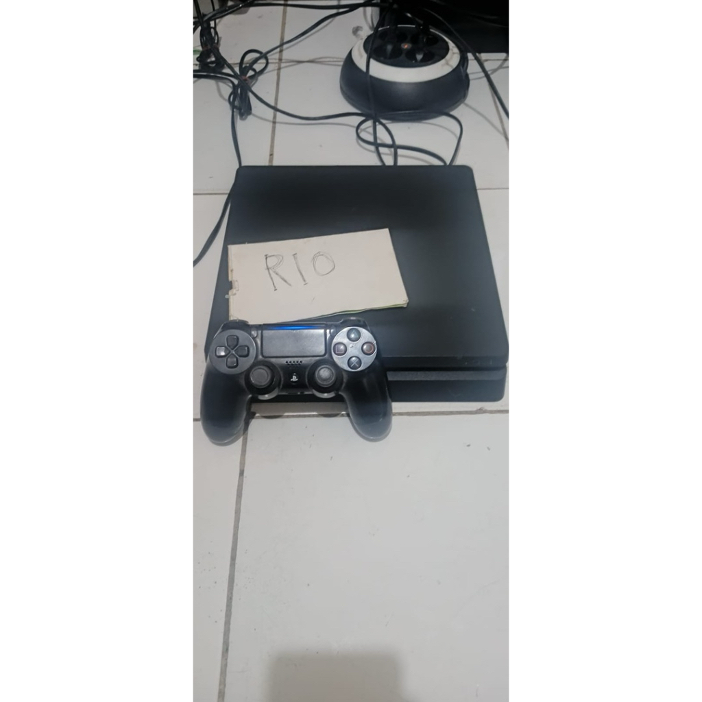 ps4 slim original seri 22 1TB plus akun game