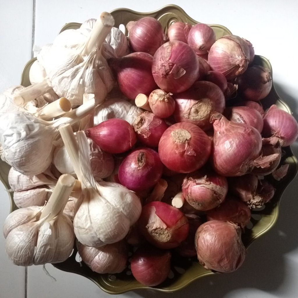 

Paket hemat!!! bawang merah 500g bawang putih 500g