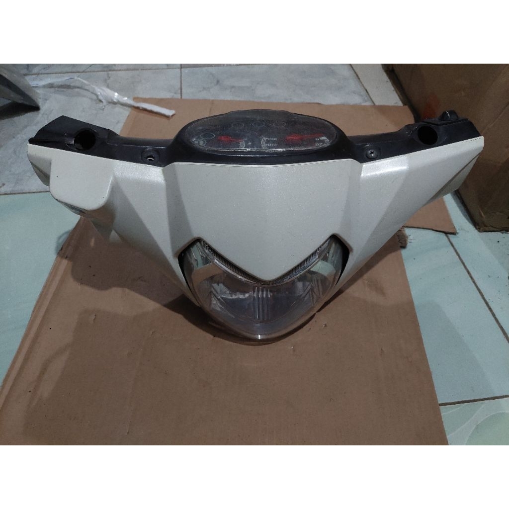 Batok pala cover pala satu set lampu kilometer Yamaha vega force