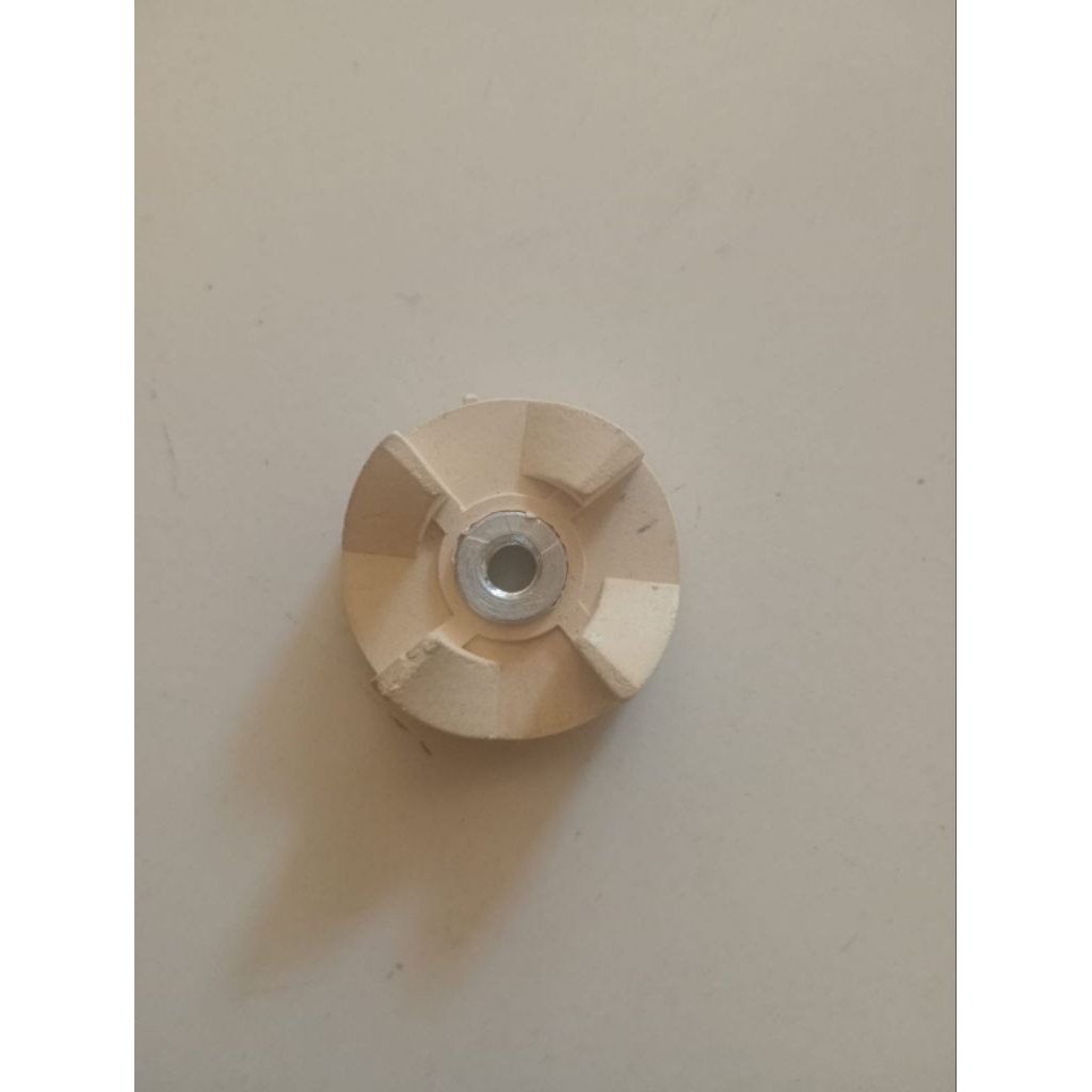 Gigi Pemutar Blender Prima Cook 21