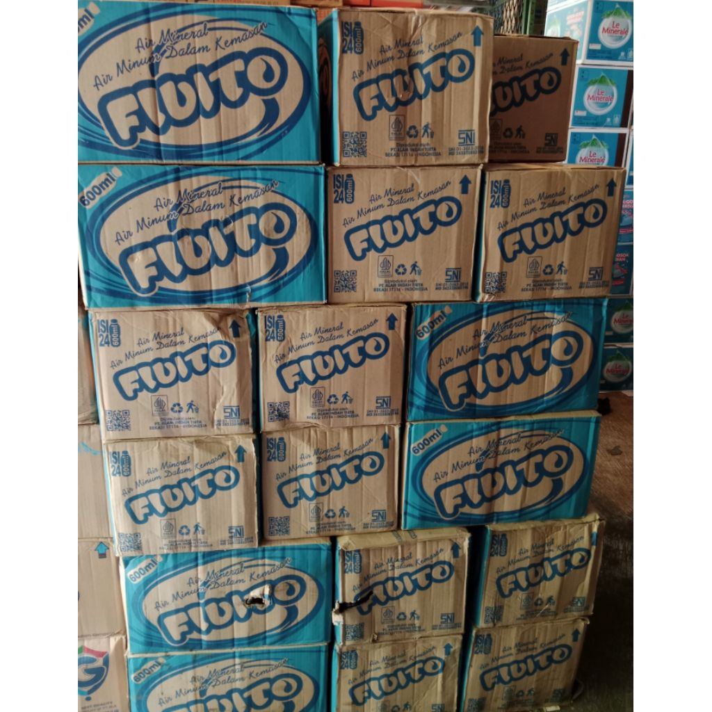 

Fluito air mineral 600 ml 1 dus isi 24 botol