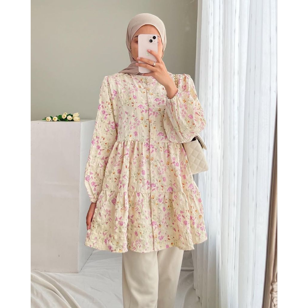 Camille Blouse by Edmee Outfit