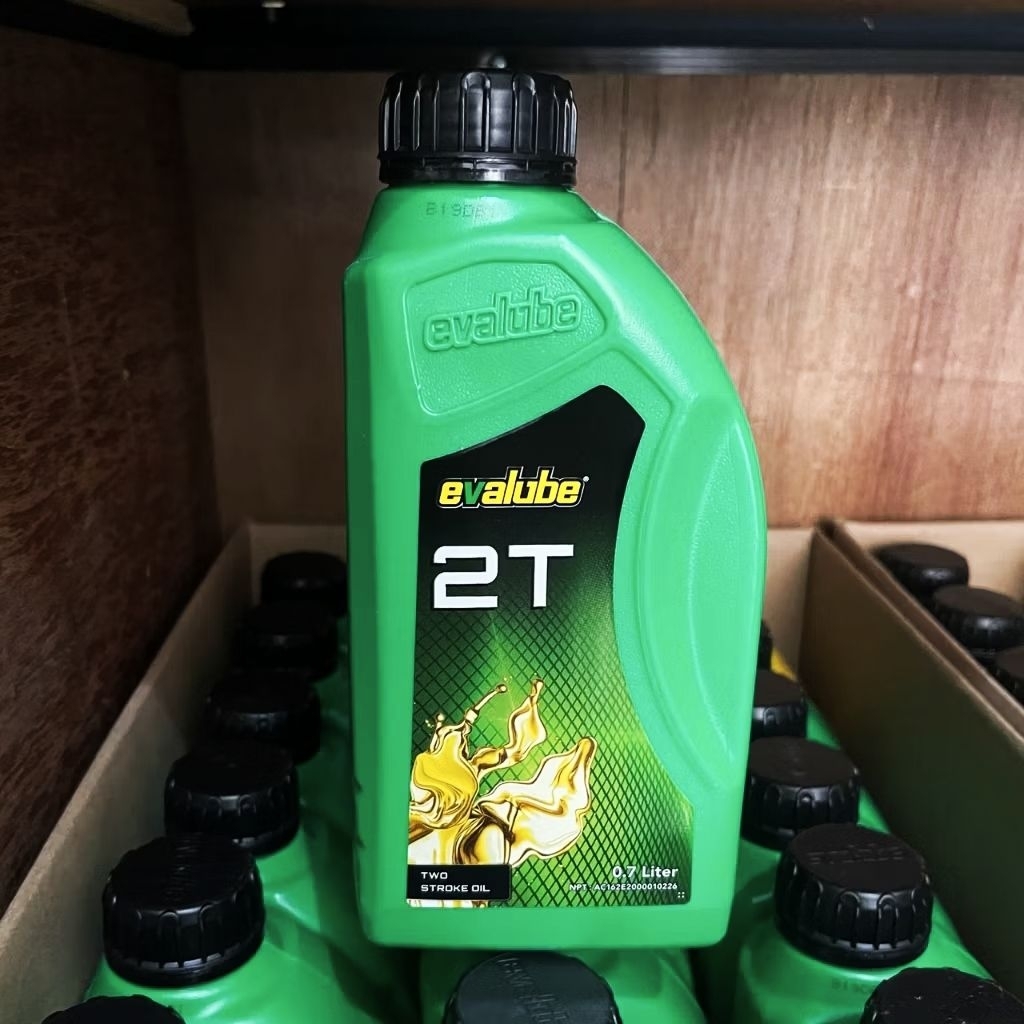 Oli Evalube 2T Oli Samping 700 mil (1 dus)