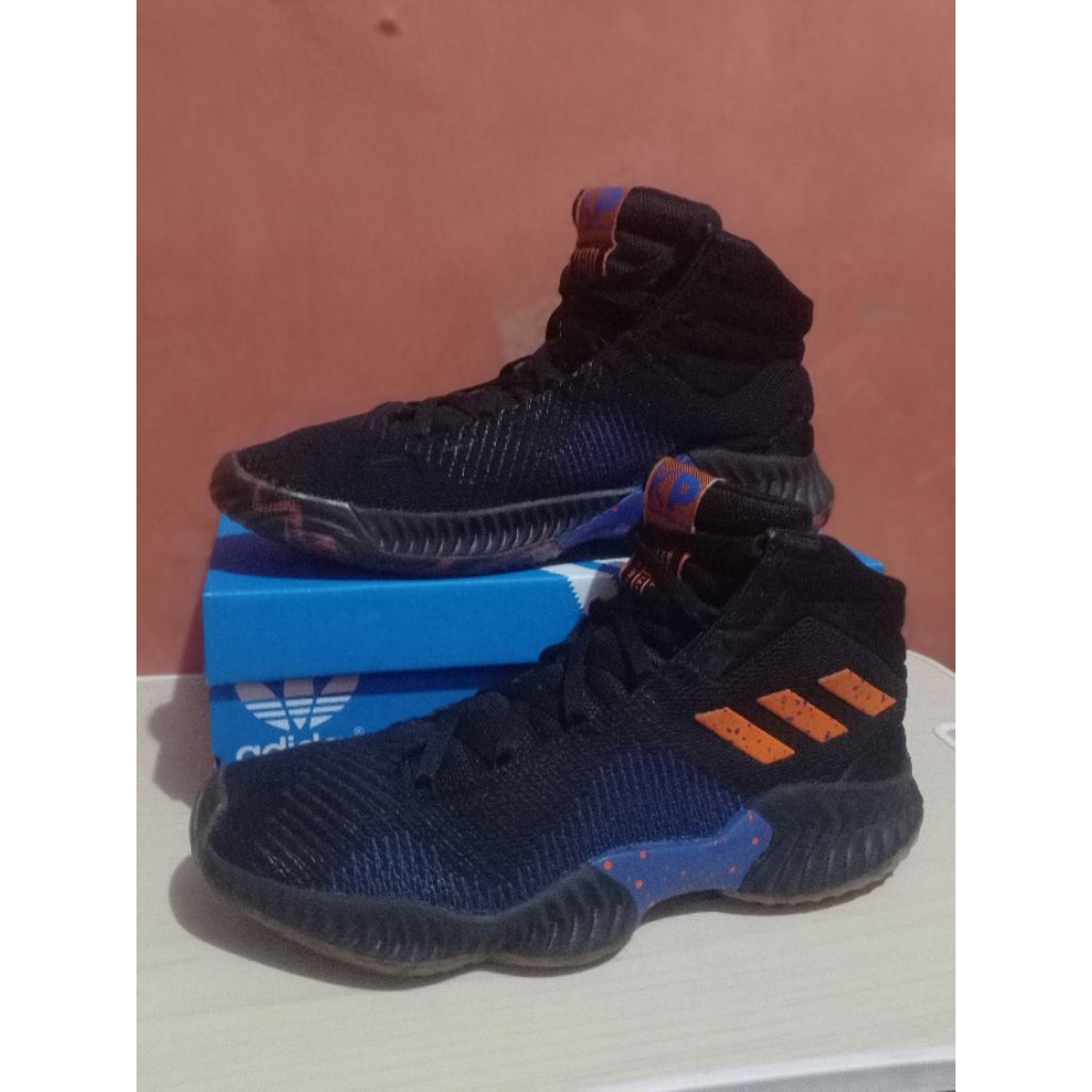 sepatu basket/volli second size 44,5