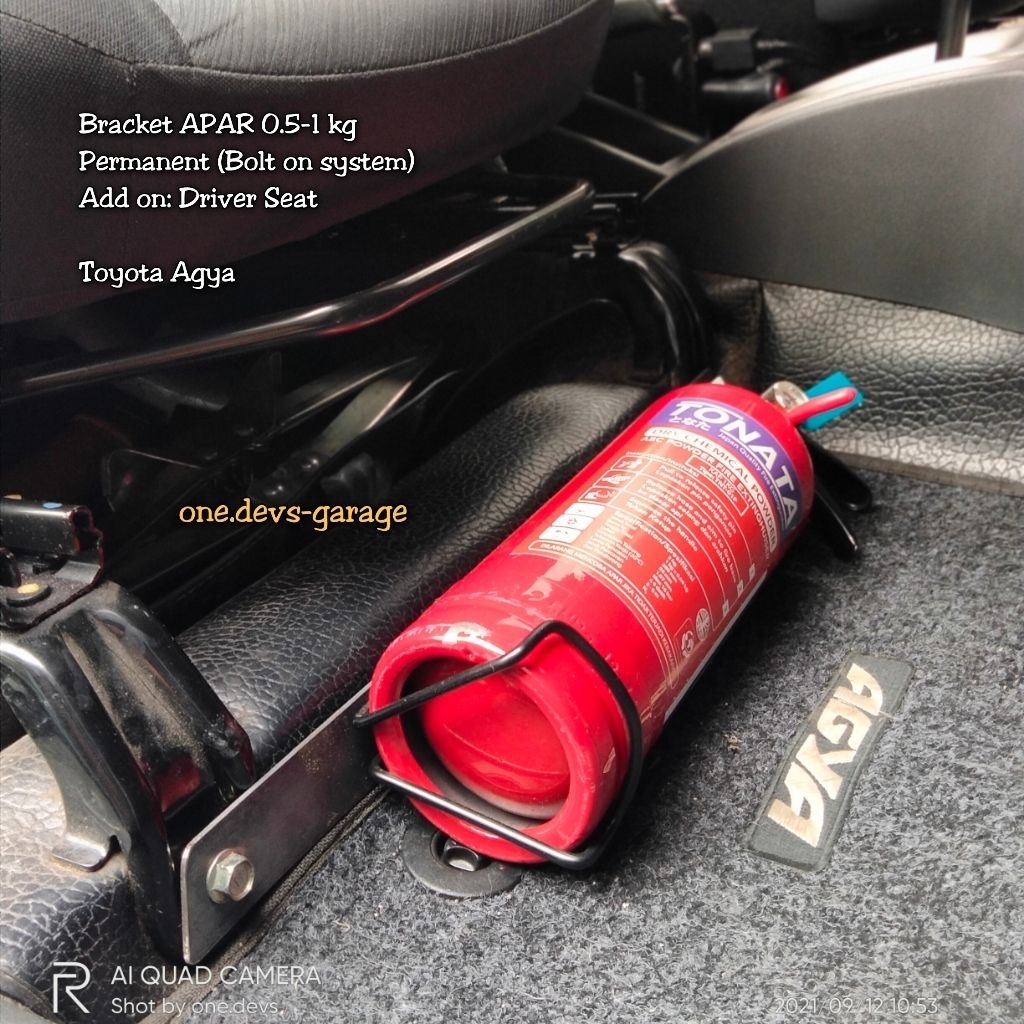 Bracket / Dudukan APAR di Kaki Jok Mobil Toyota Agya / Daihatsu Ayla