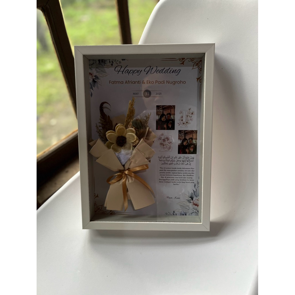 FRAME HAPPY WEDDING 21x30 MIX MINI BUKET