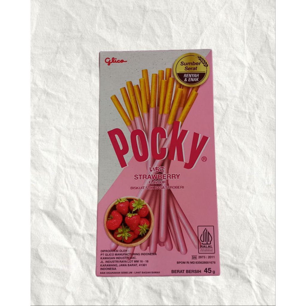 

Pocky Biskuit Stik Stroberi 45gram (isi 24 pcs)