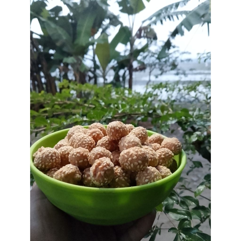 

keciput ketan wijen