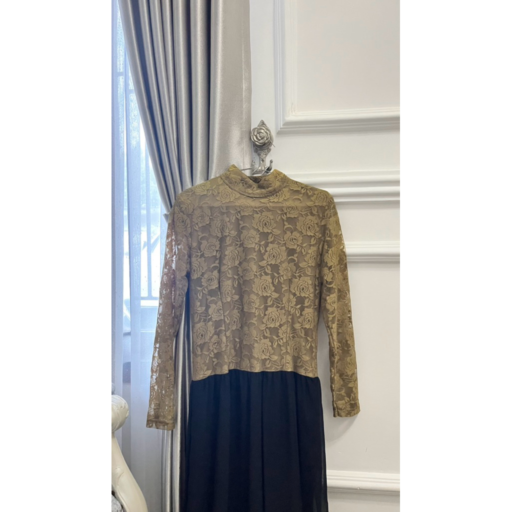 Kebaya Dress size s, panjang 140, lebar dada 80,lebar pinggang 80