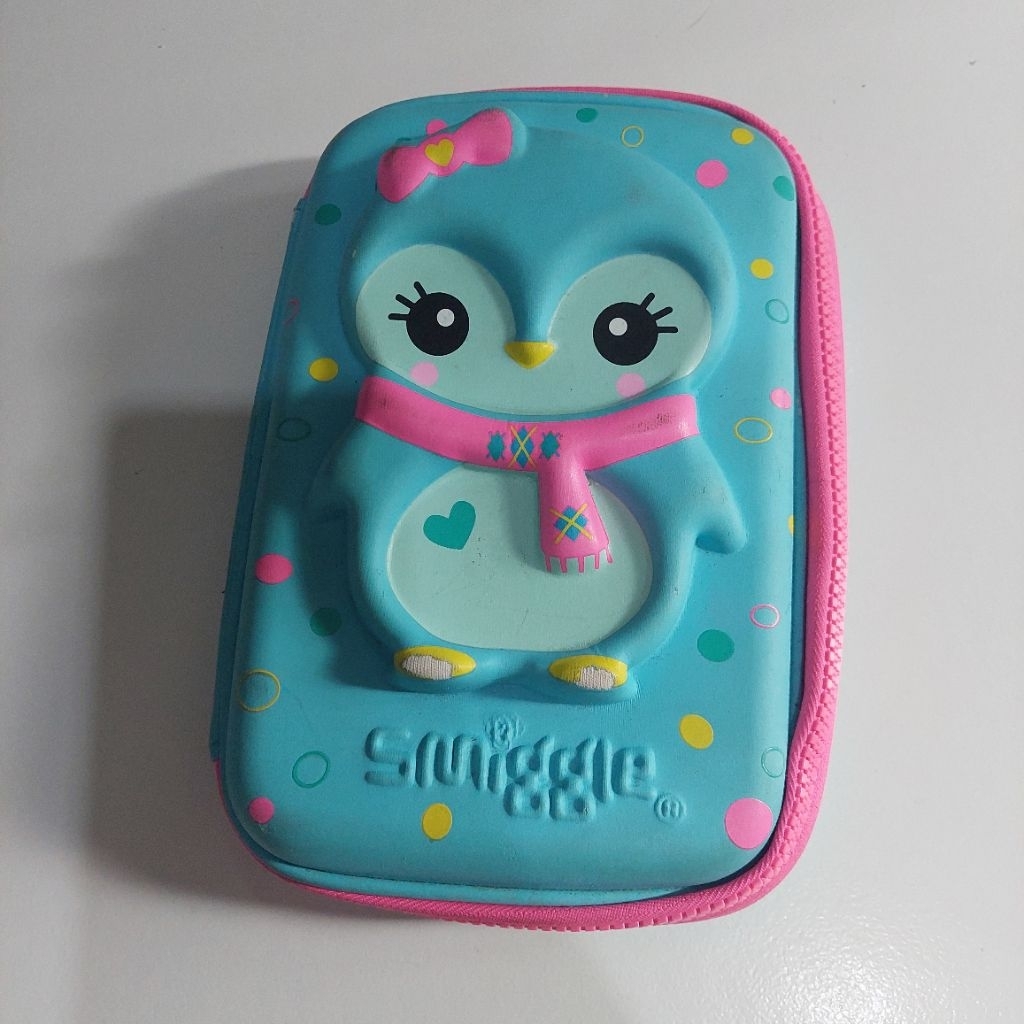 

Preloved Kotak Pensil Smiggle