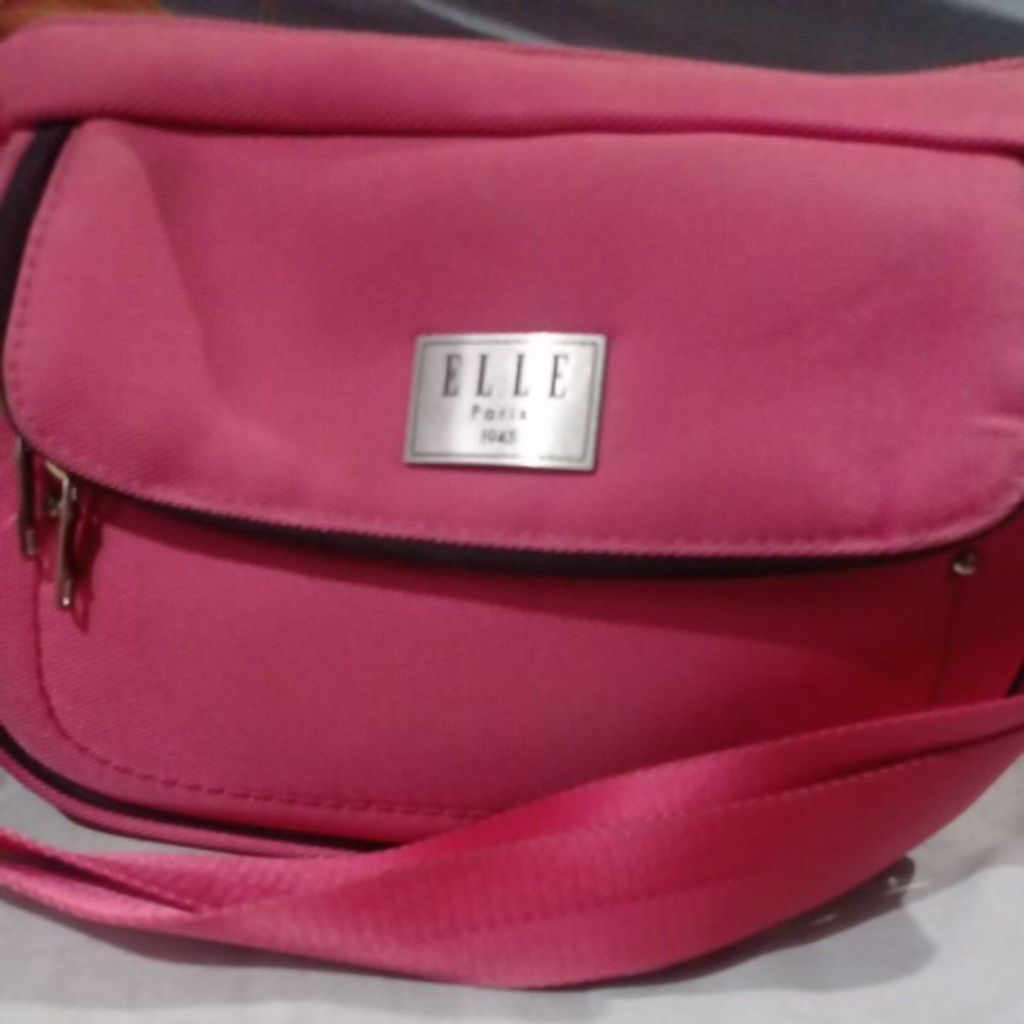sling bag elle