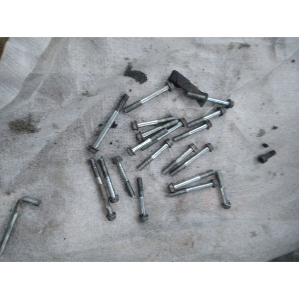 baut blok mesin Jupiter MX old