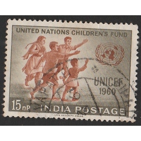 

A 11518 SATU BUAH PRANGKO INDIA POSTAGE NOMINAL 15 NP TEMA UNITED NATIONS CHILDREN FUND DENGAN KONDISI SUDAH ADA CAP