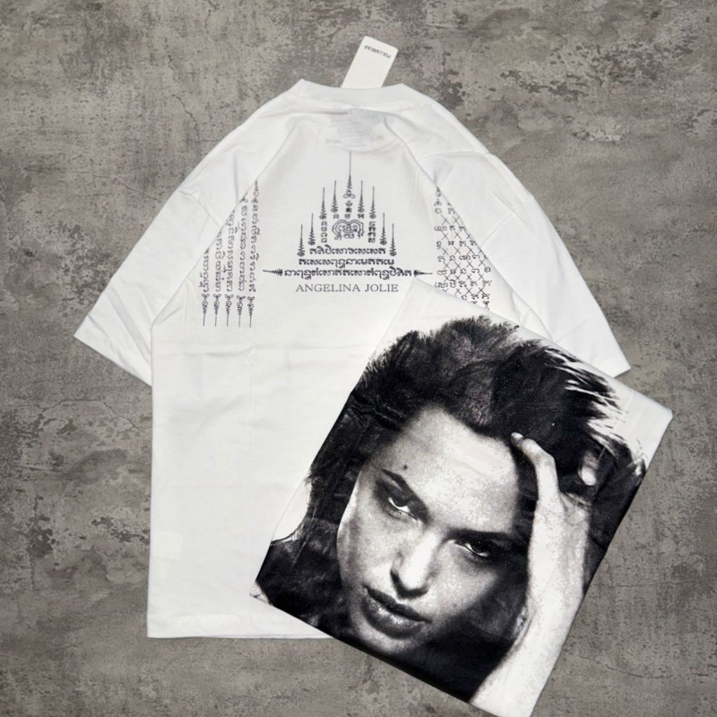 Baju Kaos Pull&Bear Oversize ANGELINA JOLIE - T Shirt Vintage Oversize Angelina Jolie White 20s
