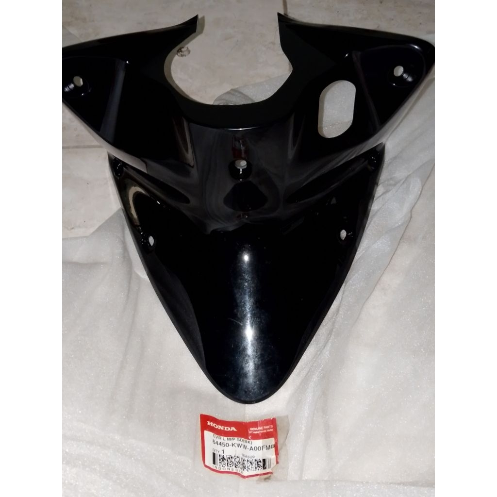 64310-KWW-A00FMB COVER M/P FR(BK) Revo 110 Absolut