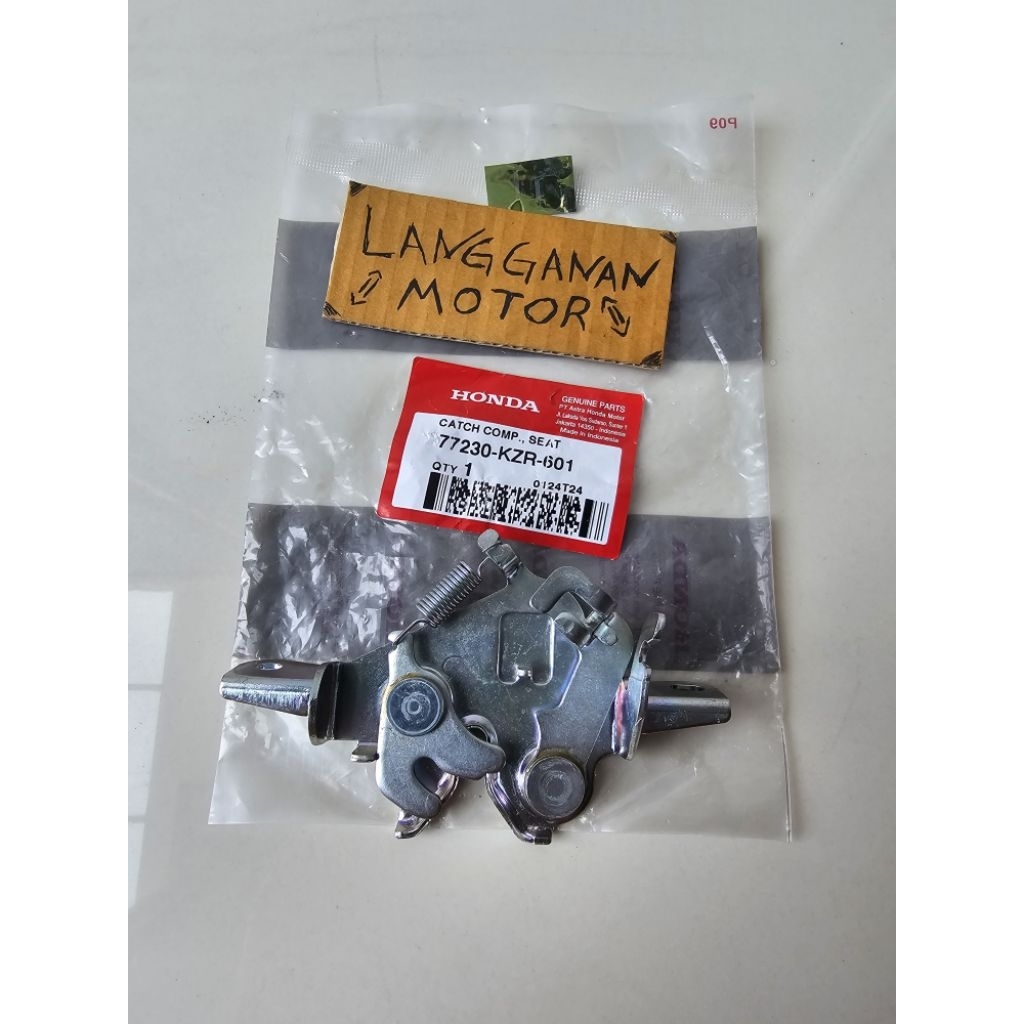 ENGSEL LAWAN KUNCI KUPU KUPU JOK VARIO 125 OLD KZR 77230KZR601