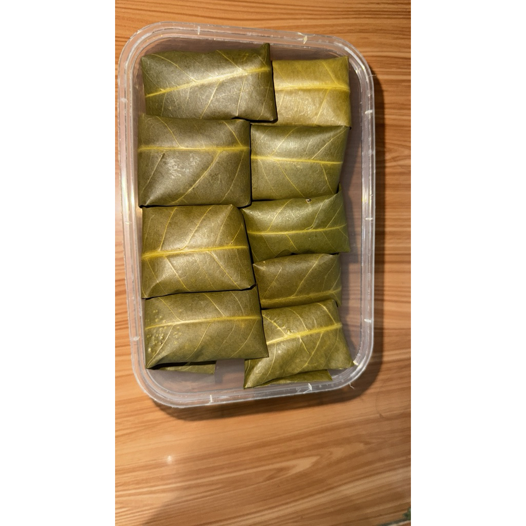 

Tape ketan daun jambu