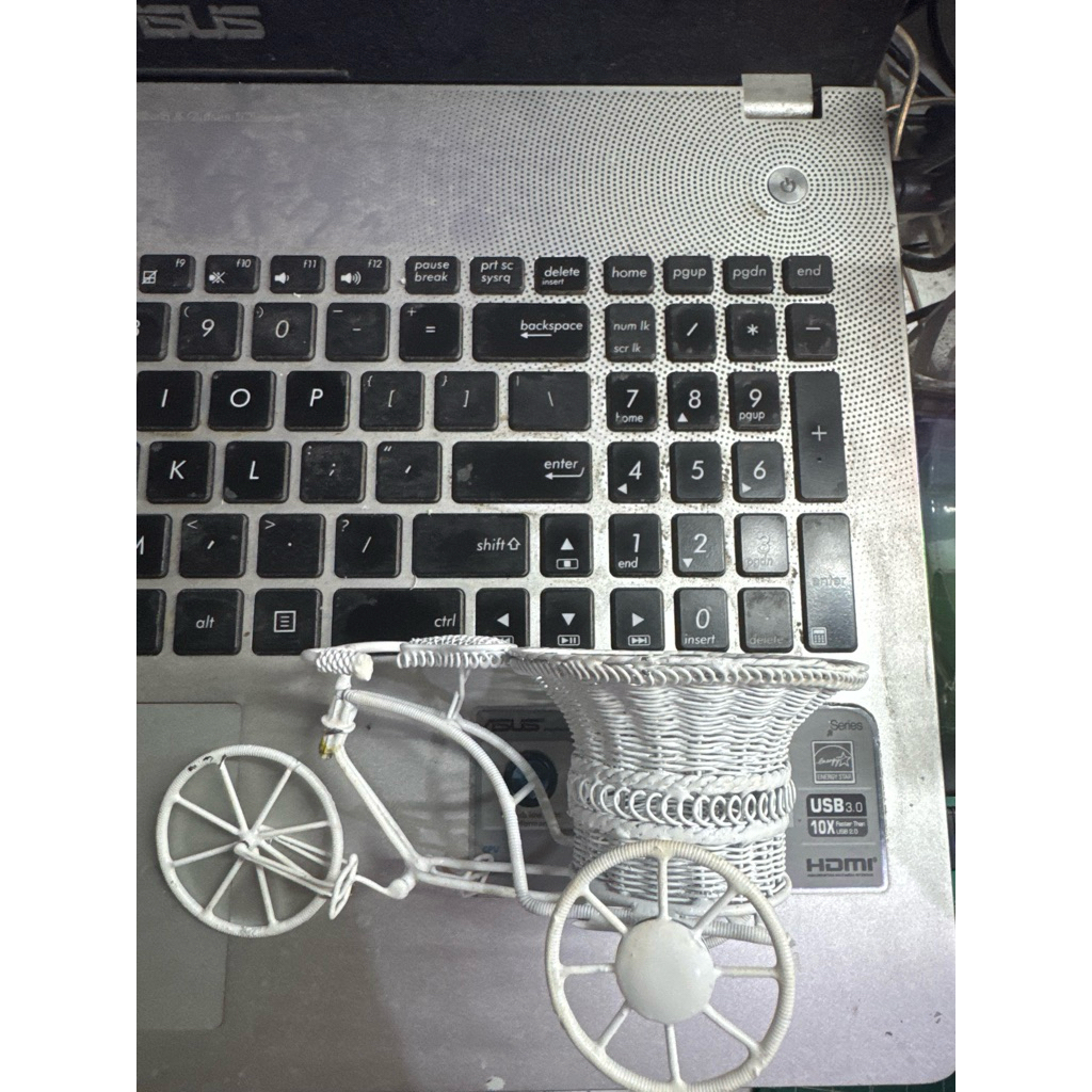 miniatur sepeda besi