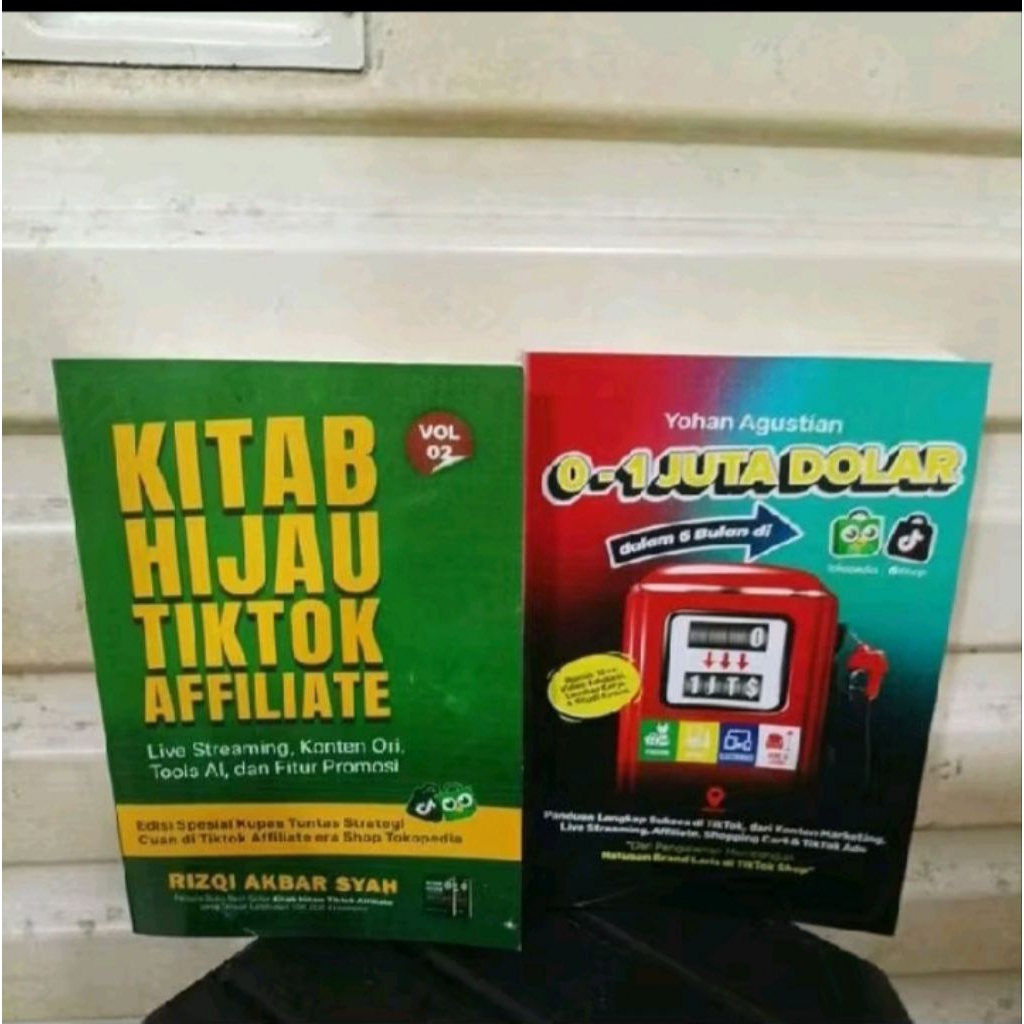 Paket 2 Buku Kitab Hijau Tiktok Affiliate Dan 0-1 Juta Dollar