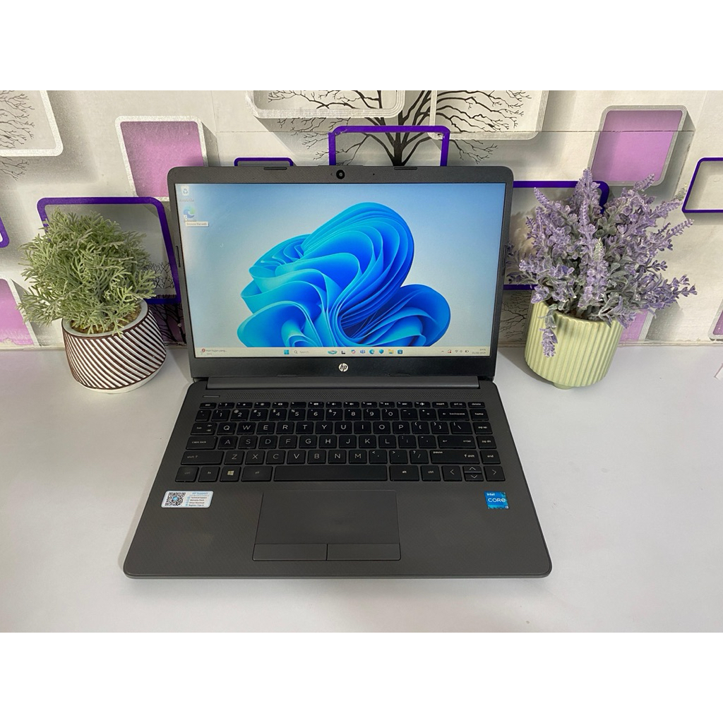 HP 240 G8 (SECOND)  Intel Core i3-1115G4