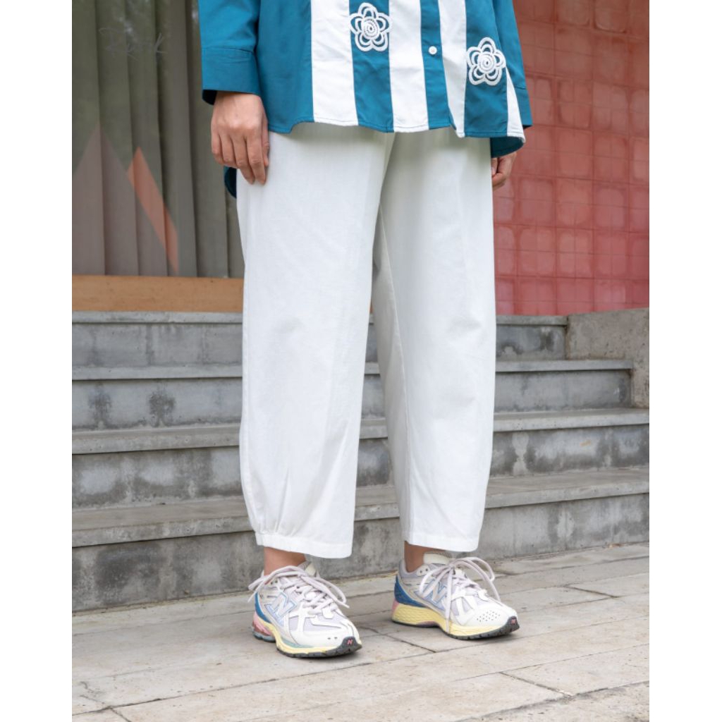 kamir pants white by rurik