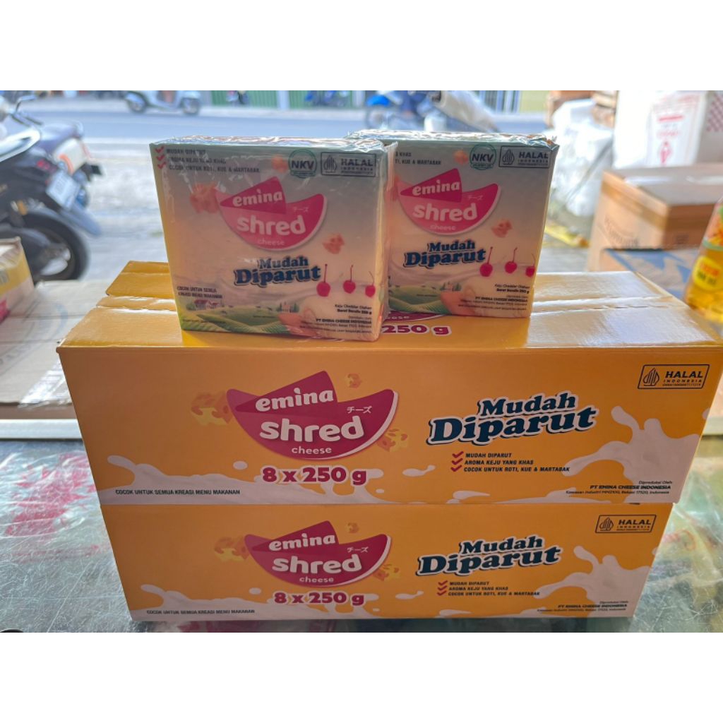 

Keju Emina Shred cheese 250gr 1dus | 1karton isi 32pcs