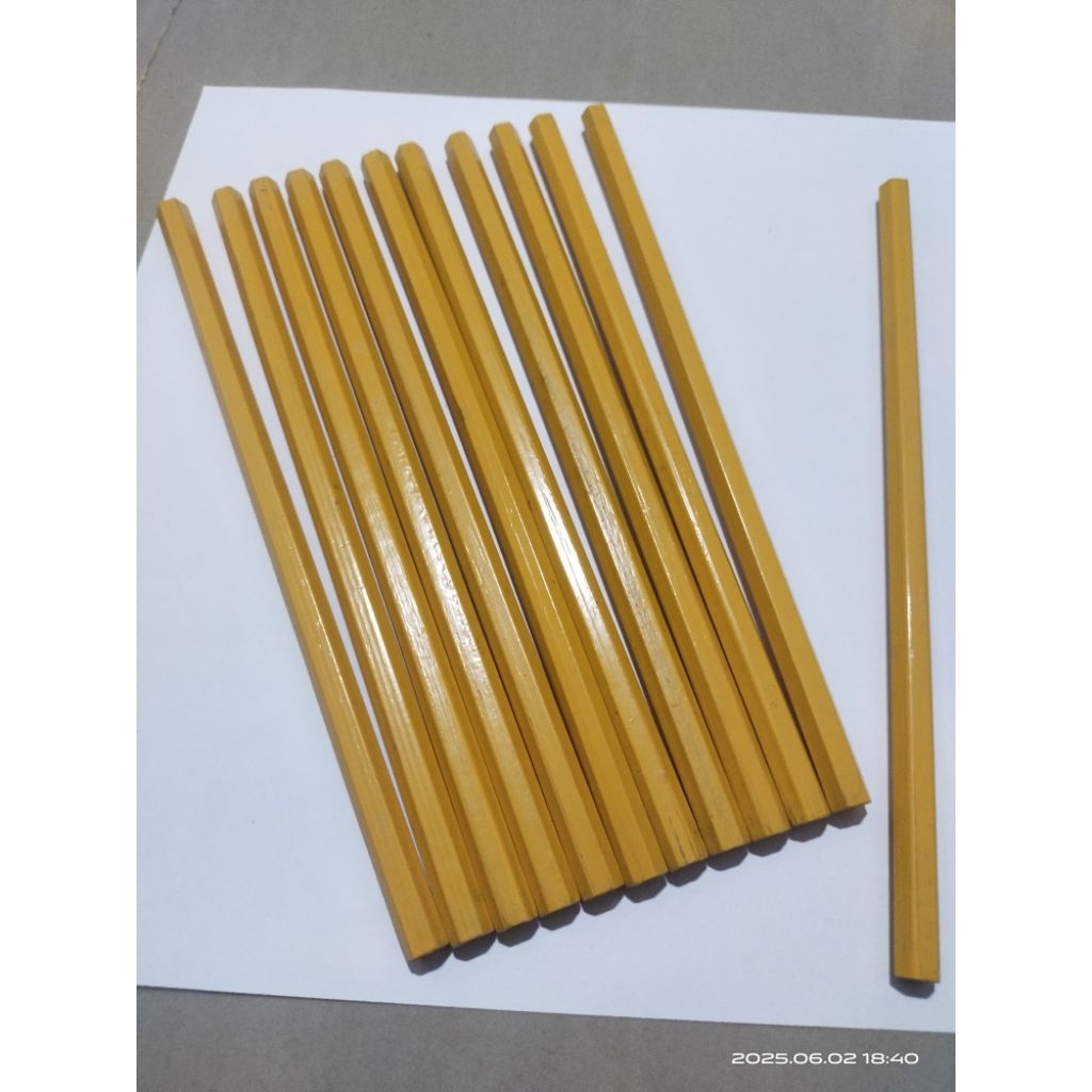 

pensil polos Hotel free Grafir Laser