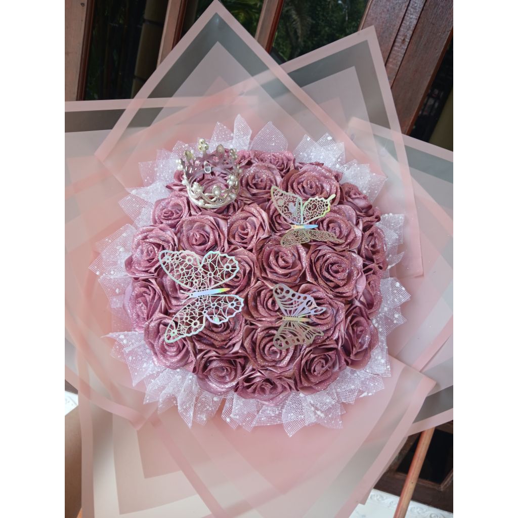 

BUKET BUNGA PITA SATIN 30 TANGKAI BEST SELLER