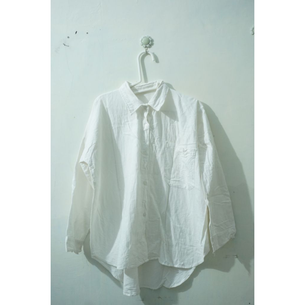 KEMEJA | KEMEJA PUTIH | KEMEJA OVERSIZE | KEMEJA WANITA | KEMEJA CEWE | KEMEJA PUTIH OVERSIZE | KEME